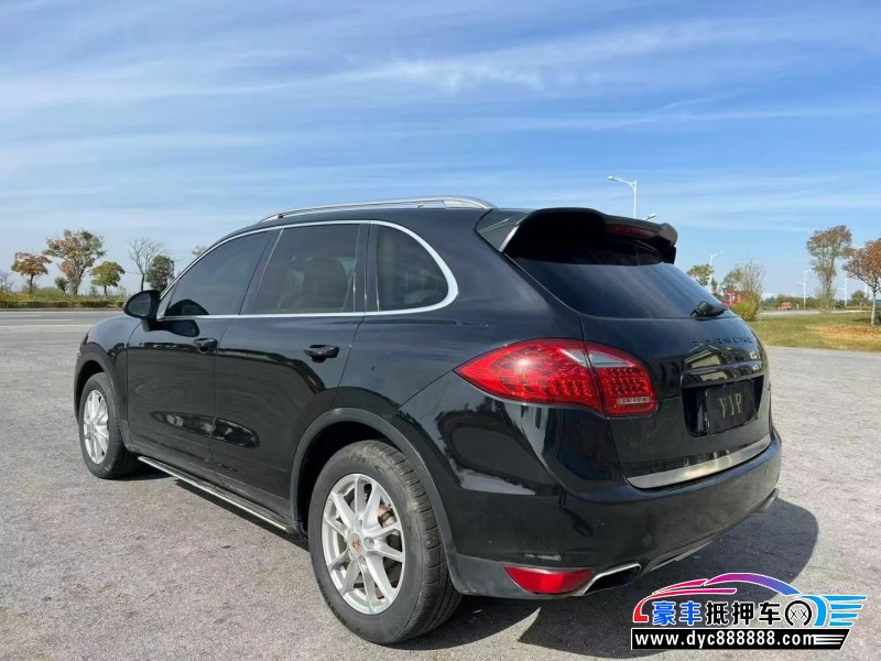 14年保时捷卡宴轿车抵押车出售