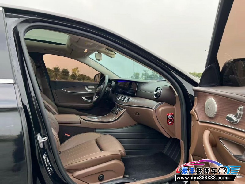 20年奔驰E轿车抵押车出售