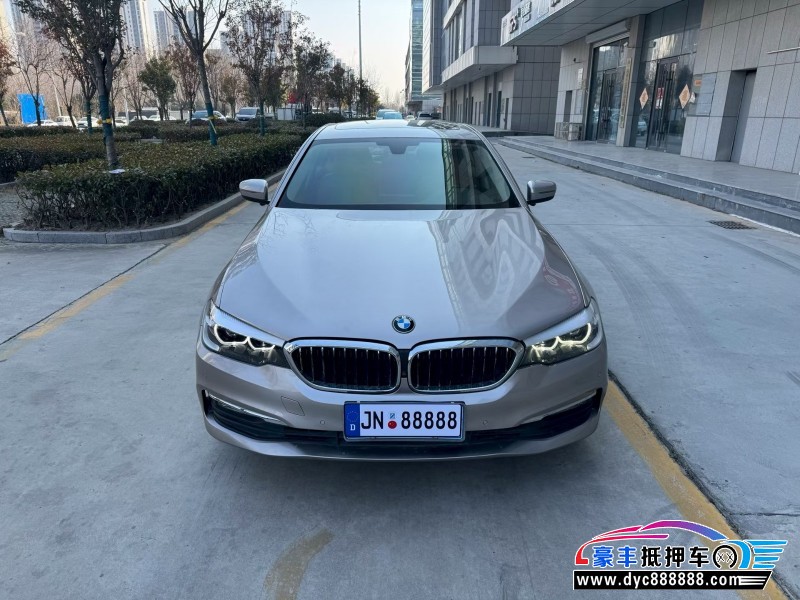 抵押车出售18年宝马5系轿车