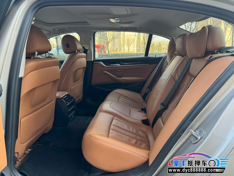 18年宝马5系轿车抵押车出售