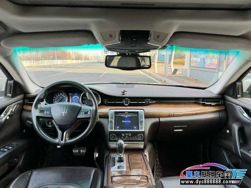 14年玛莎拉蒂总裁轿车抵押车出售