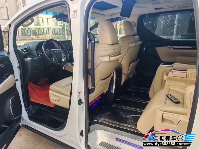 19年丰田埃尔法轿车抵押车出售