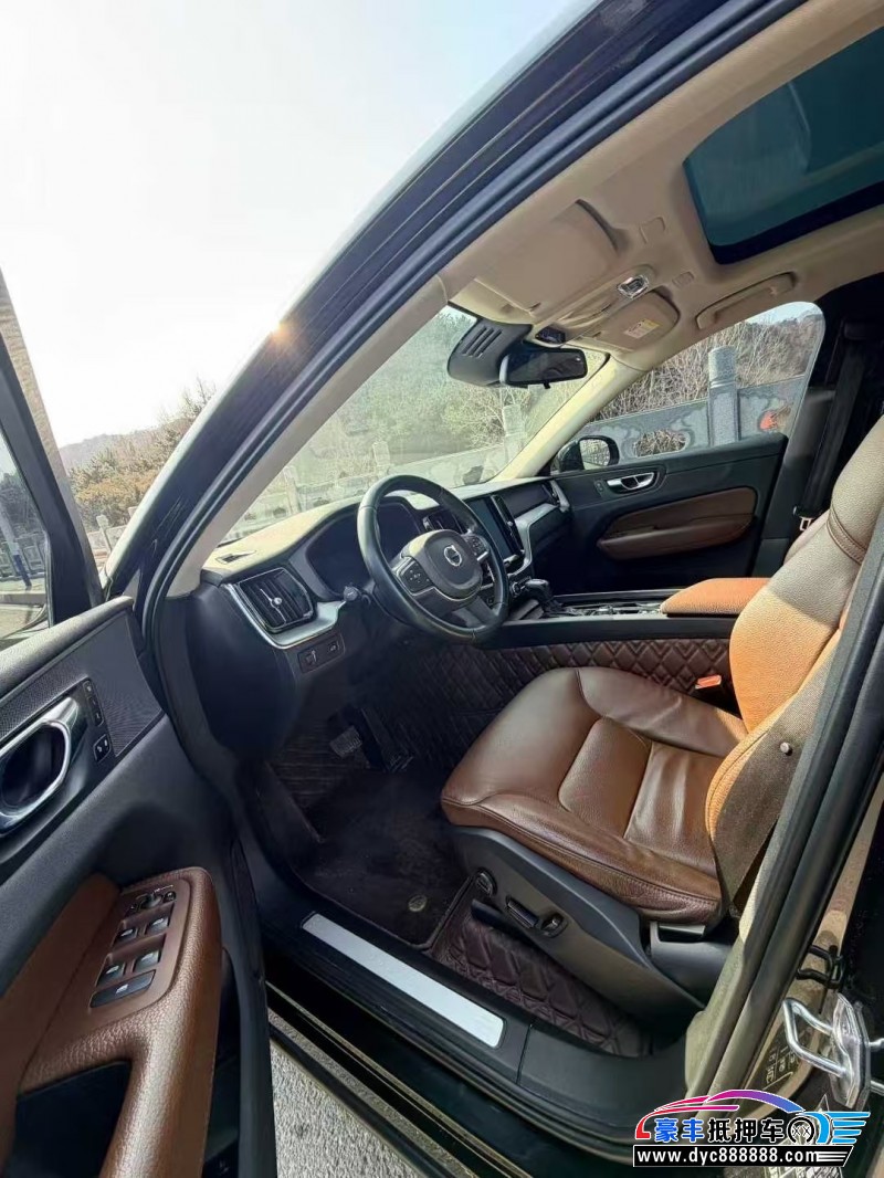 19年沃尔沃XC60轿车抵押车出售