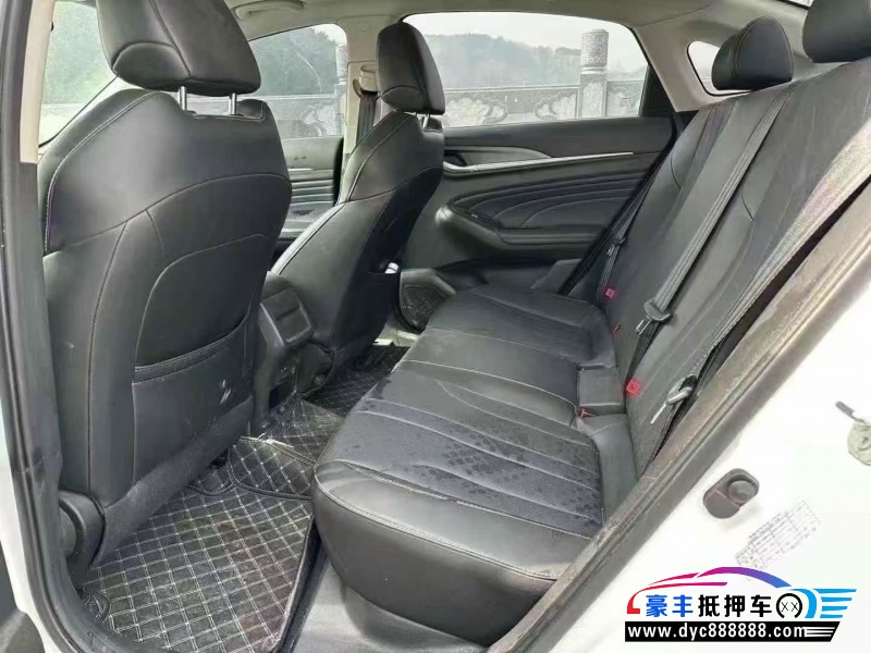 21年长安逸动轿车抵押车出售