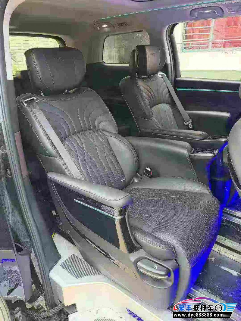 23年传祺M8轿车抵押车出售