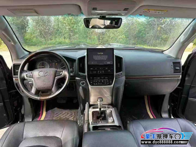 19年丰田兰德酷路泽（陆巡）轿车抵押车出售