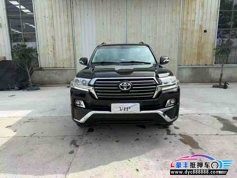 抵押车出售19年丰田兰德酷路泽（陆巡）轿车