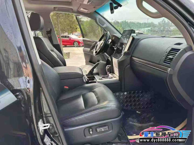 19年丰田兰德酷路泽（陆巡）轿车抵押车出售