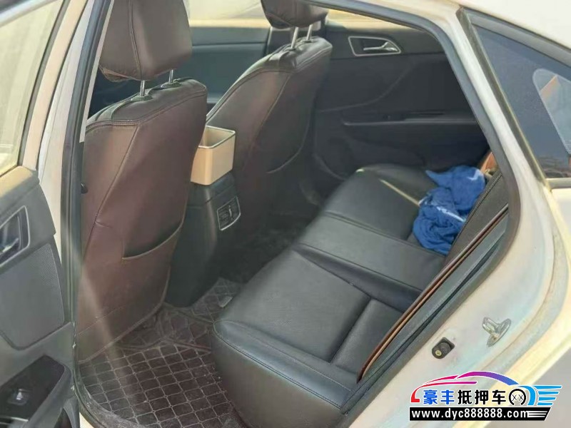 20年现代名图轿车抵押车出售