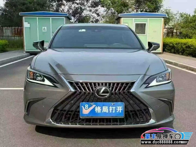 抵押车出售23年雷克萨斯ES轿车