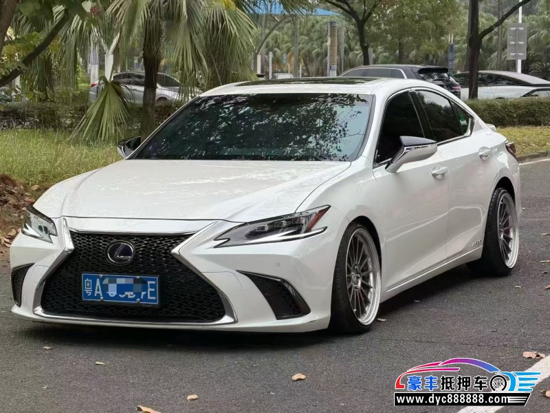 20年雷克萨斯ES轿车抵押车出售