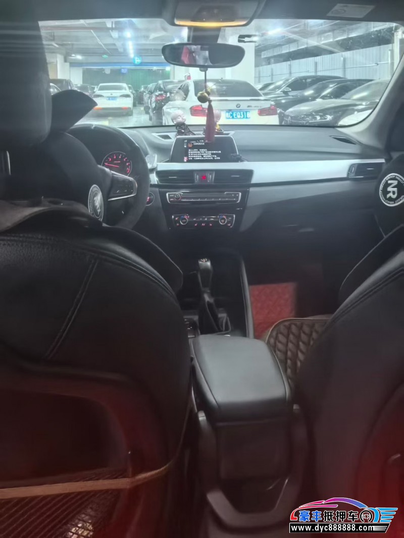 17年宝马X1轿车抵押车出售