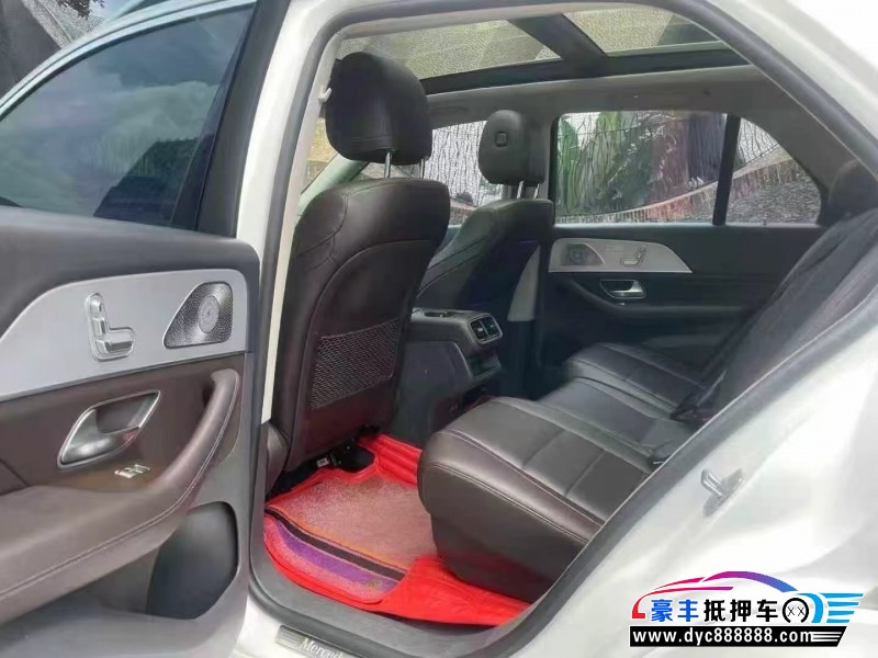 20年奔驰GLE轿车抵押车出售