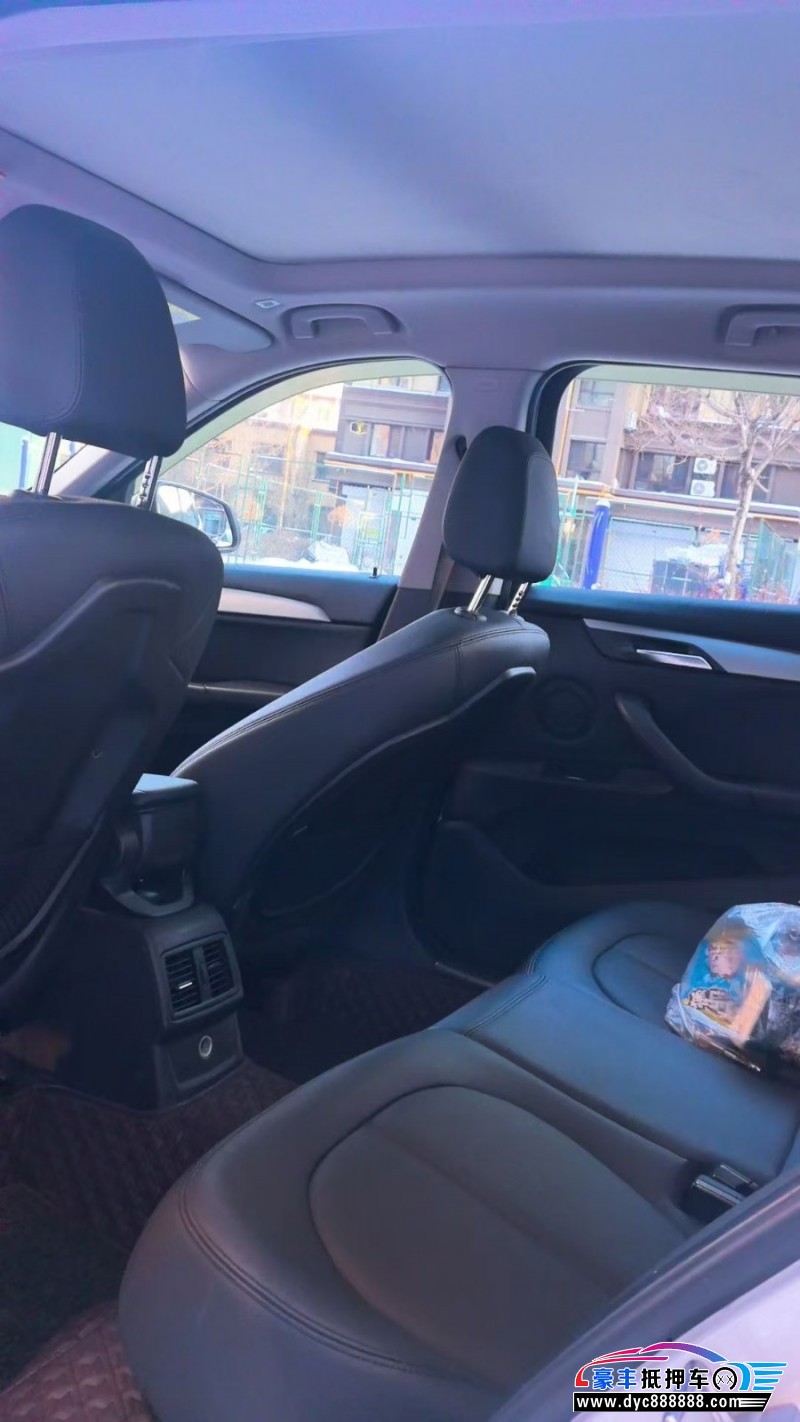 18年宝马X1轿车抵押车出售