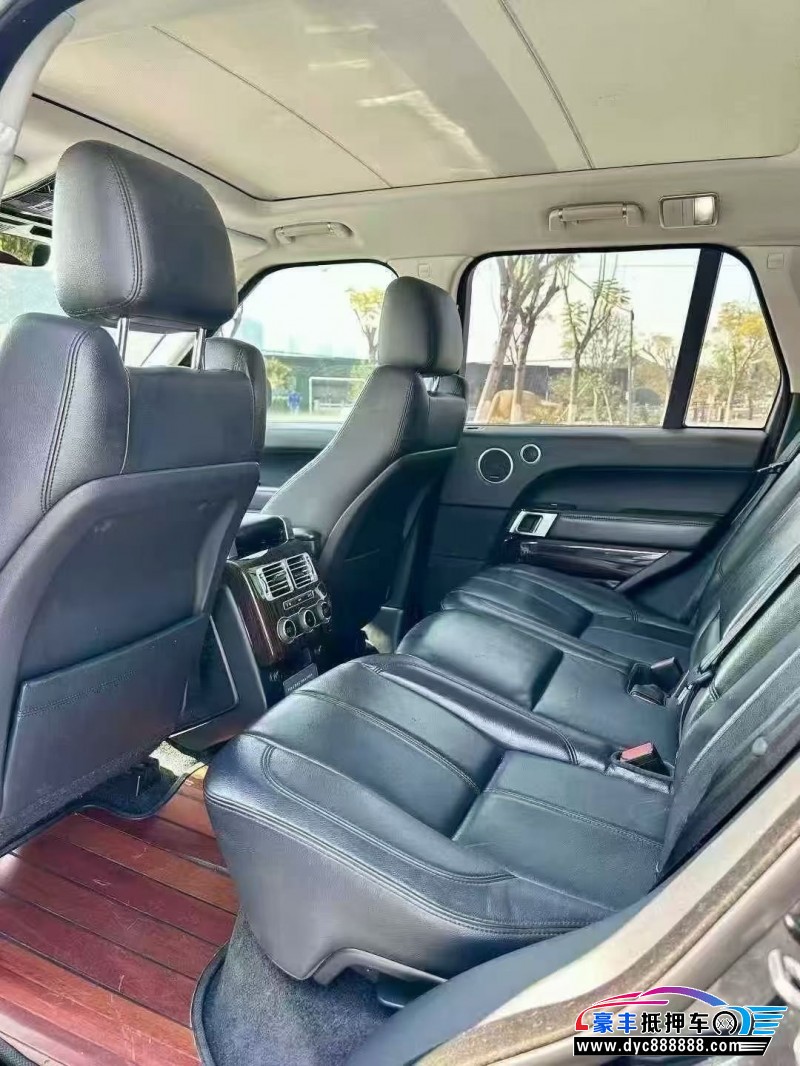 17年路虎揽胜行政轿车抵押车出售