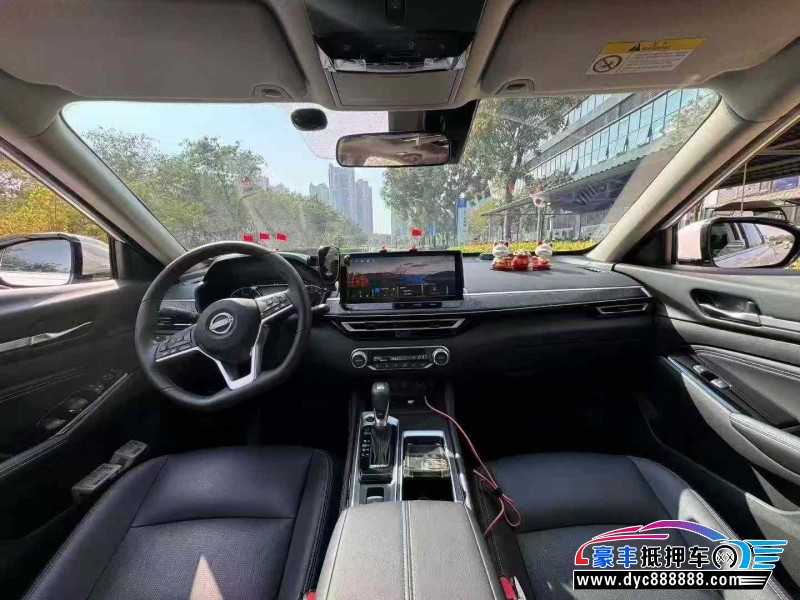 24年日产天籁轿车抵押车出售