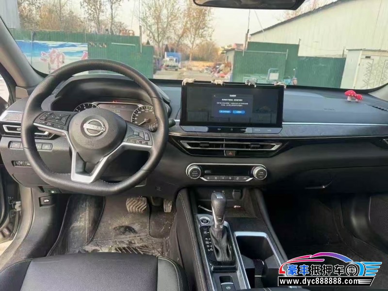 24年日产天籁轿车抵押车出售