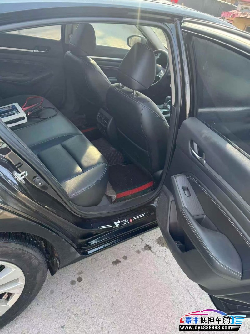 20年日产天籁轿车抵押车出售