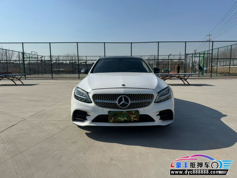 21年奔驰C轿车抵押车出售