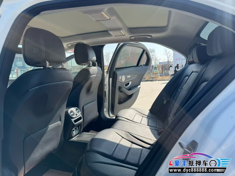 21年奔驰C轿车抵押车出售