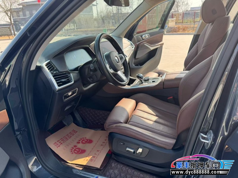 22年宝马X5SUV抵押车出售