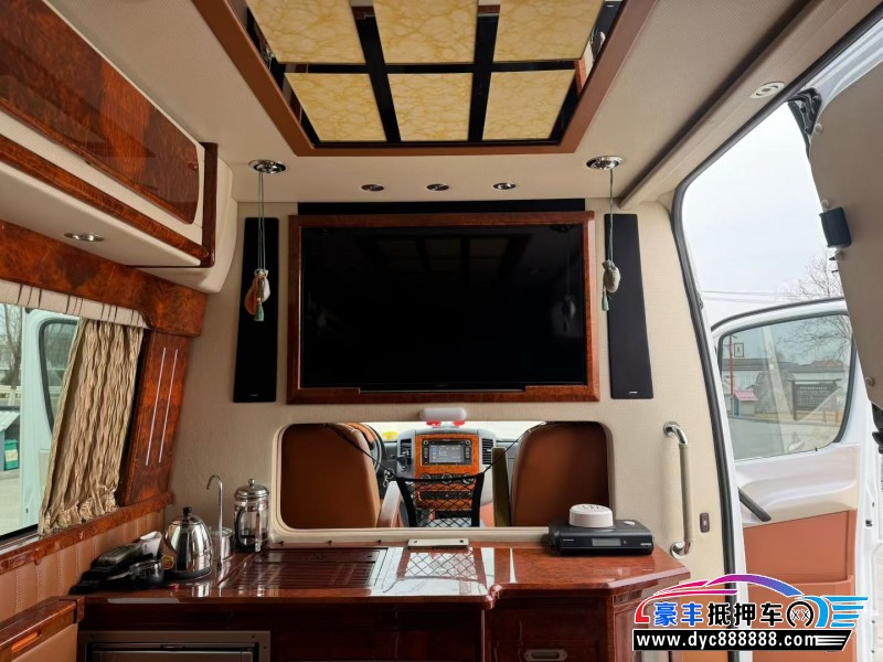 15年奔驰斯宾特轿车抵押车出售