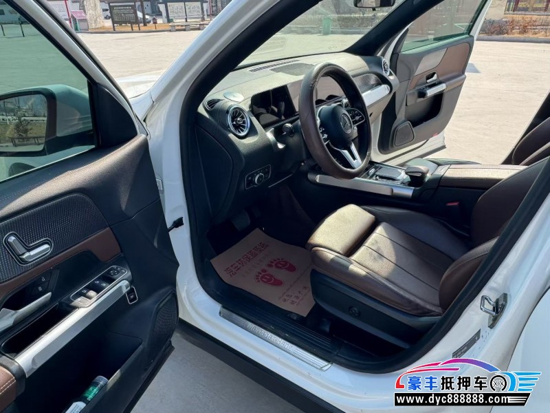 22年奔驰GLB轿车抵押车出售