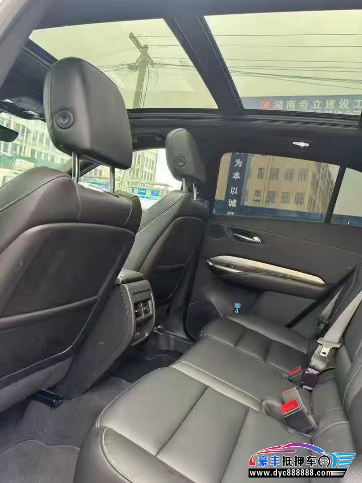 26年凯迪拉克XT4轿车抵押车出售