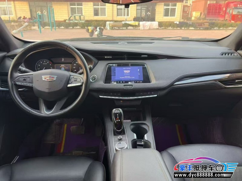 21年凯迪拉克XT4轿车抵押车出售