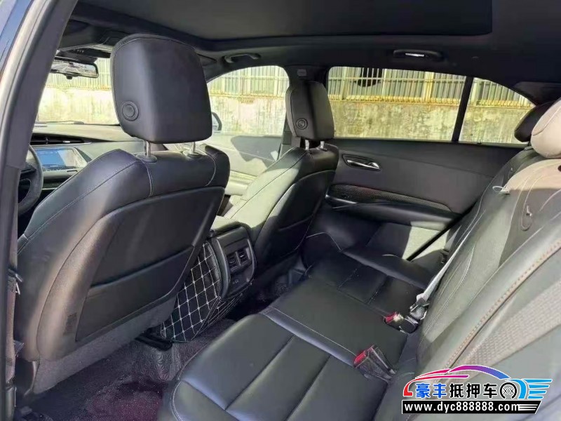 19年凯迪拉克XT4轿车抵押车出售