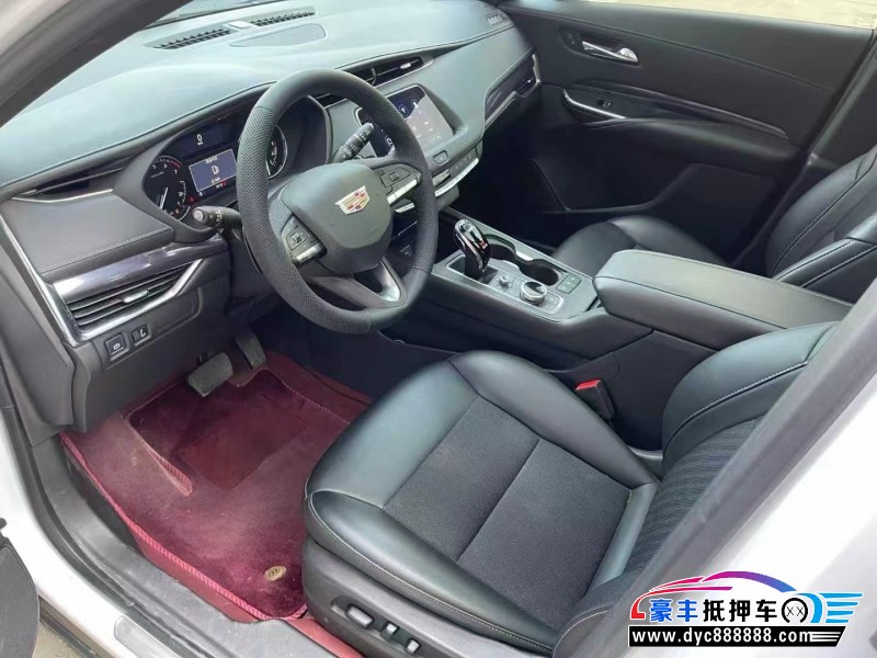22年凯迪拉克XT4轿车抵押车出售
