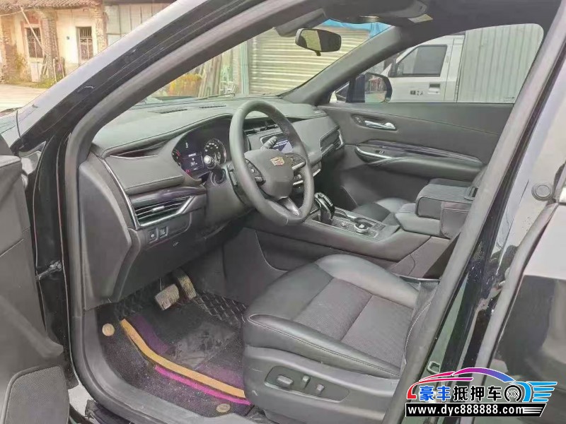 22年凯迪拉克XT4轿车抵押车出售