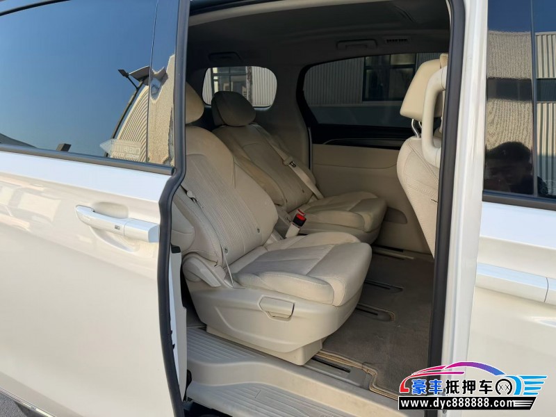 23年别克GL8轿车抵押车出售