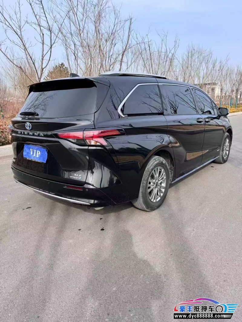 22年丰田塞纳轿车抵押车出售