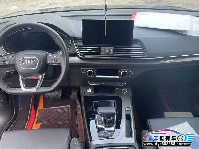 23年奥迪Q5SUV抵押车出售