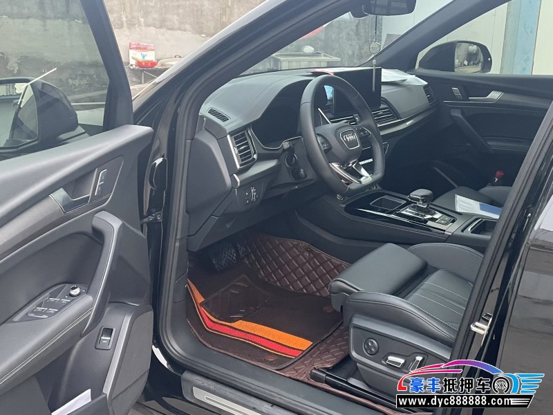 23年奥迪Q5SUV抵押车出售