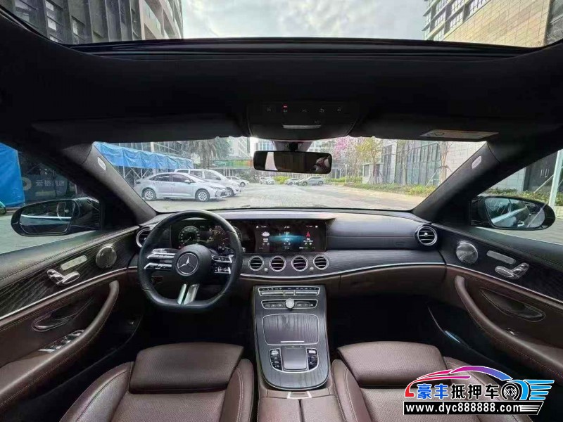 22年奔驰E轿车抵押车出售