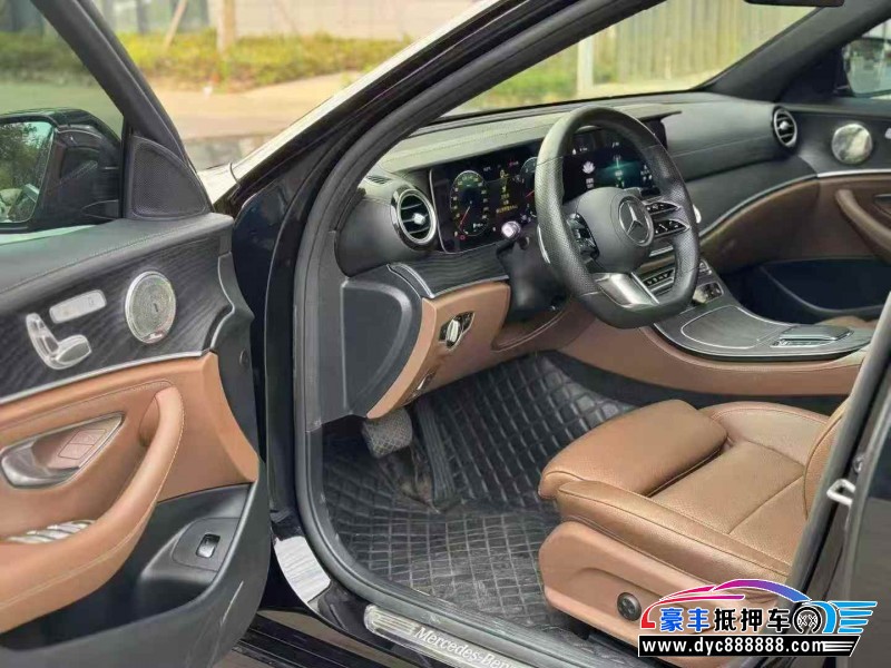 22年奔驰E轿车抵押车出售