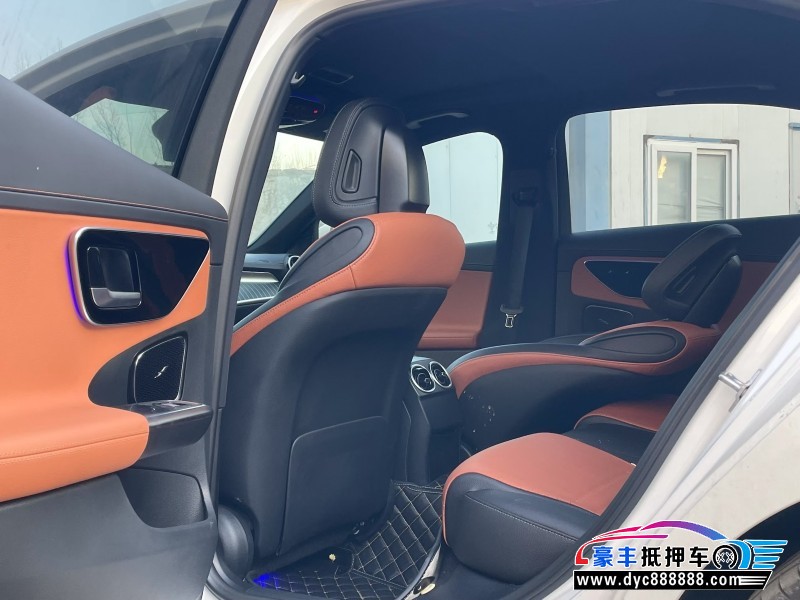 22年奔驰C轿车抵押车出售