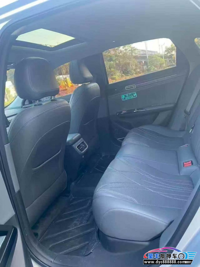 25年吉利银河L6轿车抵押车出售