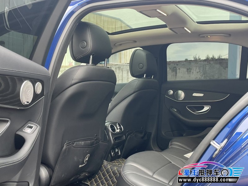 21年奔驰C轿车抵押车出售