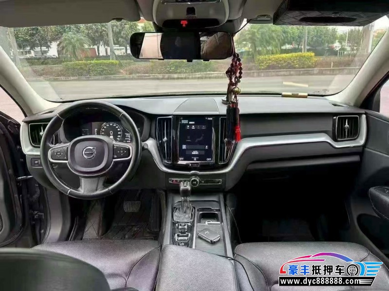 18年沃尔沃XC60轿车抵押车出售