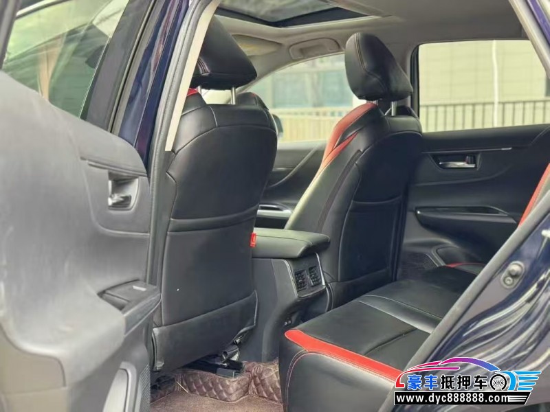 23年丰田凌放轿车抵押车出售