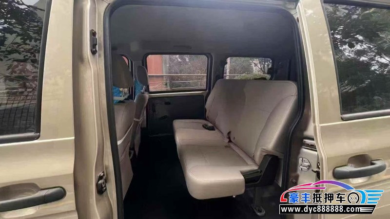 24年五菱汽车五菱宏光轿车抵押车出售