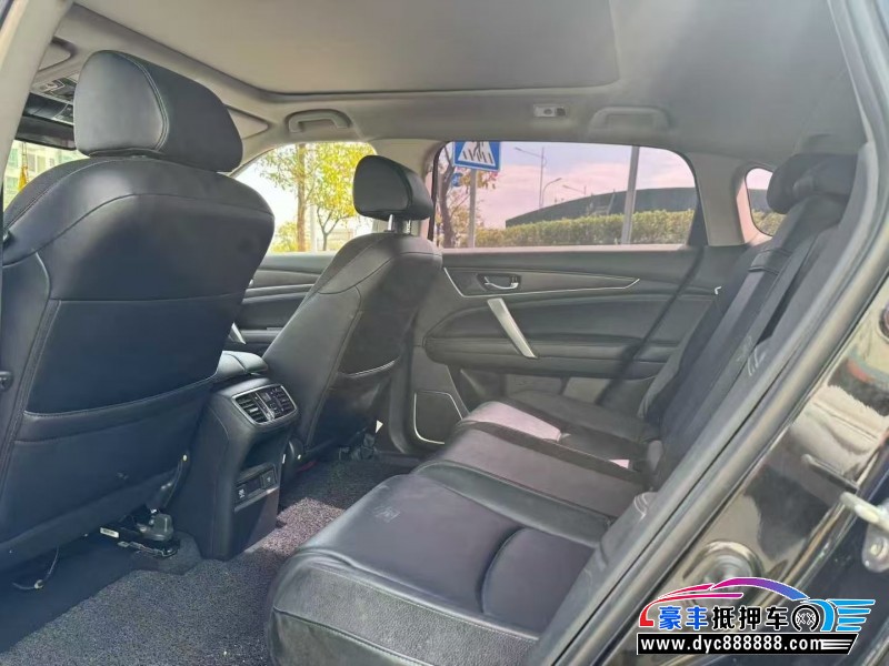 17年本田冠道轿车抵押车出售