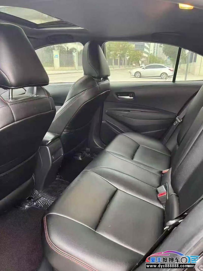 20年丰田雷凌轿车抵押车出售