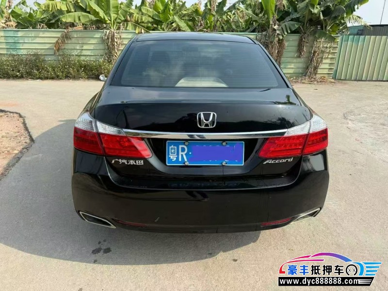 16年本田雅阁轿车抵押车出售