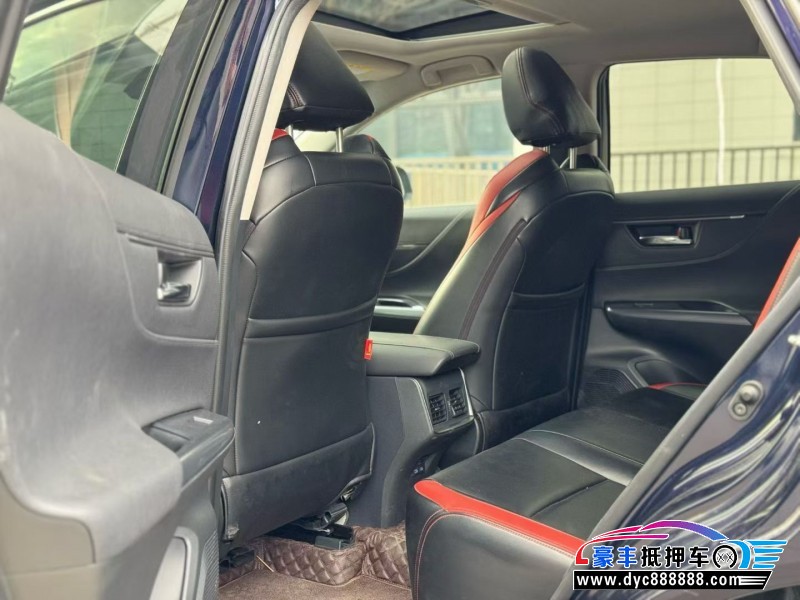 23年丰田雷凌轿车抵押车出售