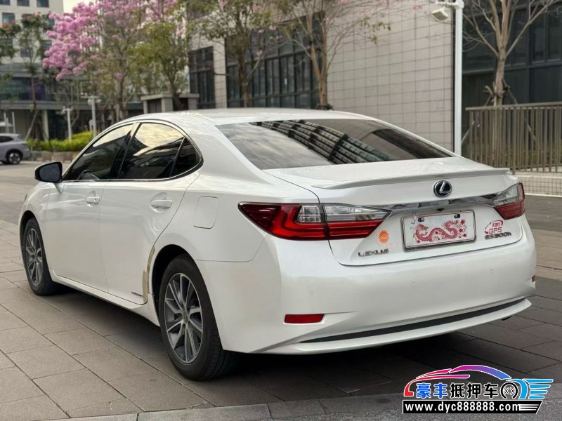 15年雷克萨斯ES轿车抵押车出售