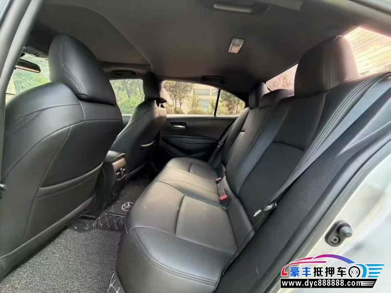 20年丰田雷凌轿车抵押车出售